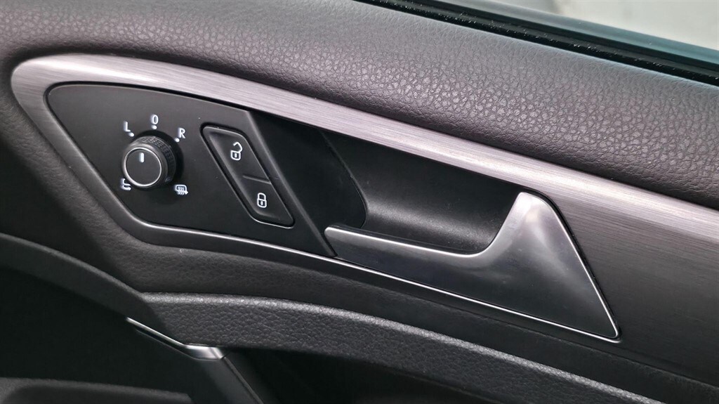 Used Volkswagen Golf 2018 for sale - 77903180: Photo 15