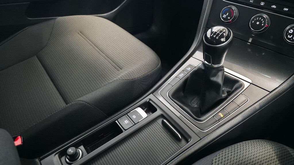 Used Volkswagen Golf 2018 for sale - 77903180: Photo 42