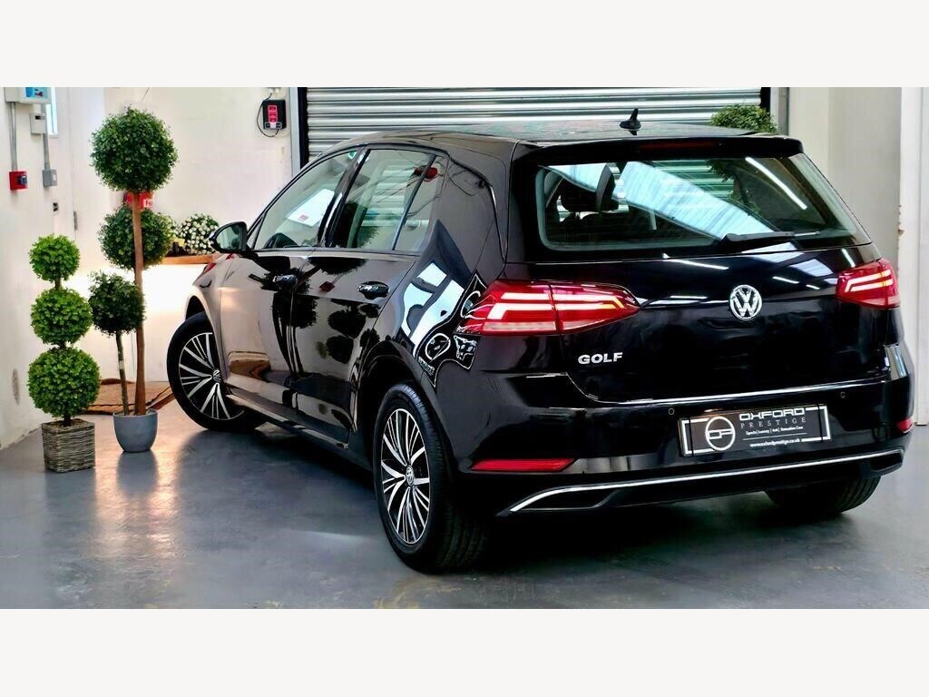 Used Volkswagen Golf 2018 for sale - 77903180: Photo 64