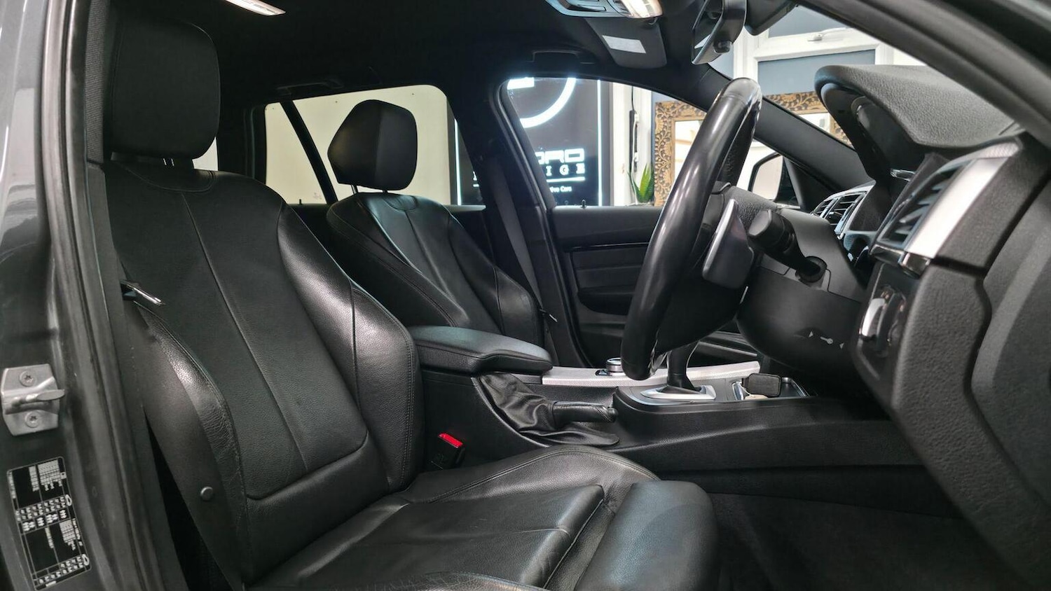 Used BMW 3 Series 2019 for sale - 77403630: Photo 3