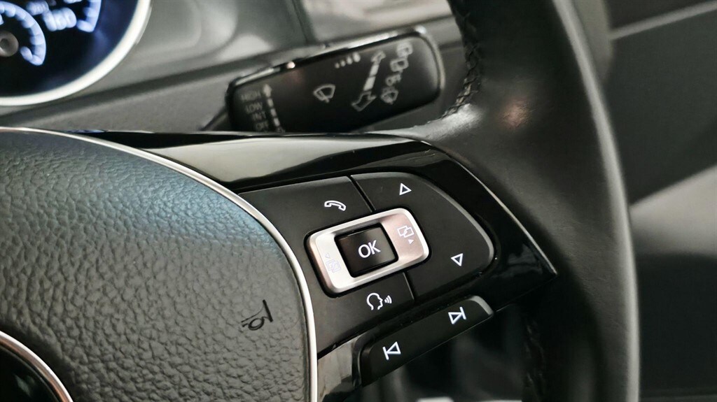 Used Volkswagen Golf 2017 for sale - 77903181: Photo 10