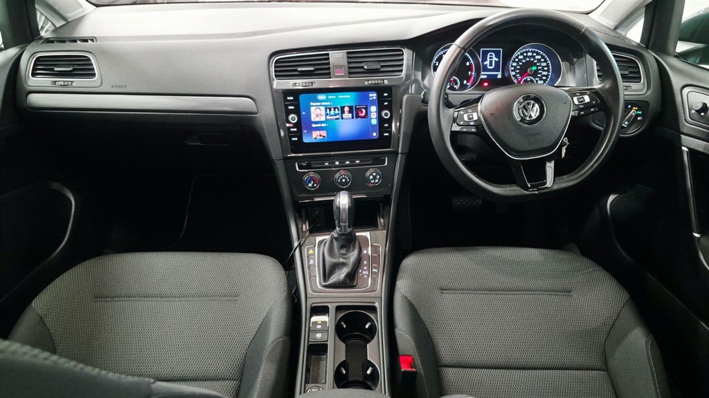 Used Volkswagen Golf 2017 for sale - 77903181: Photo 5