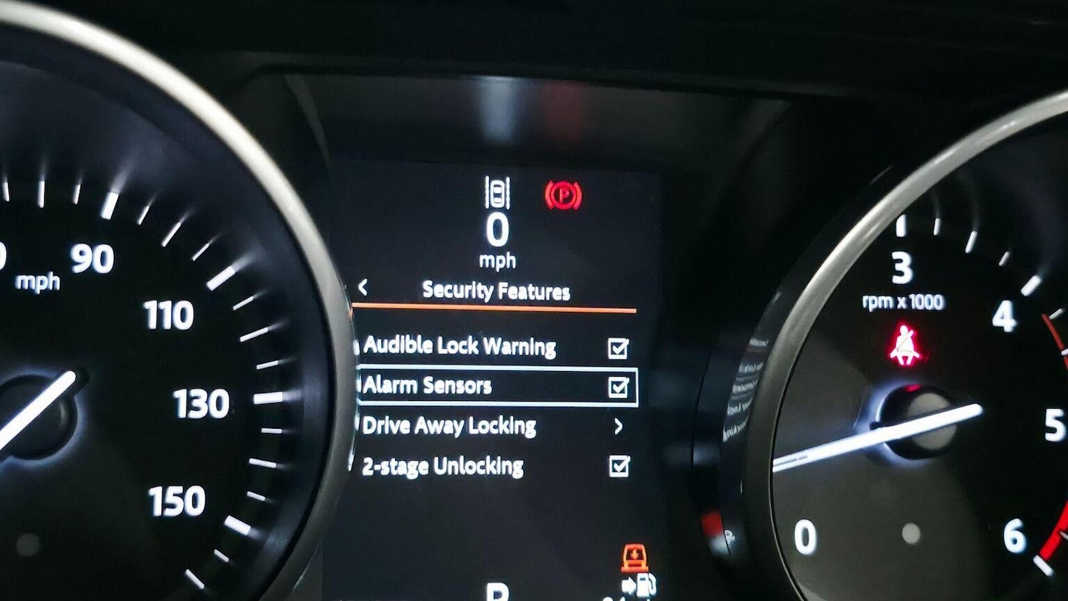 Used Land Rover Discovery 2018 for sale - 77218159: Photo 38