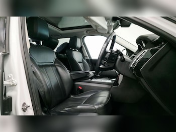 Used Land Rover Discovery 2018 for sale - 77218159: Photo