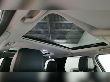 Used Land Rover Discovery 2018 for sale - 77218159: Photo