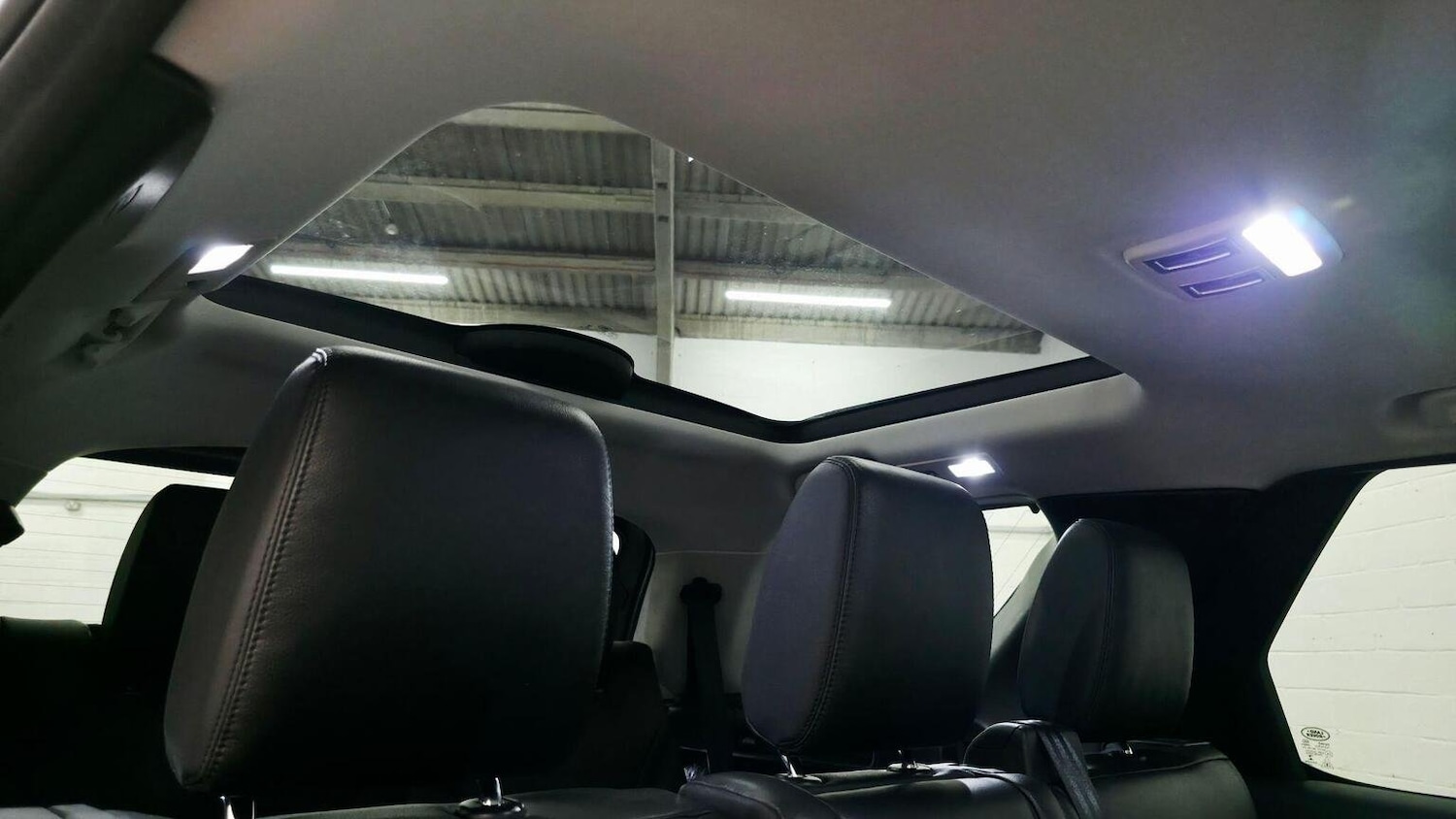 Used Land Rover Discovery 2018 for sale - 77218159: Photo 5