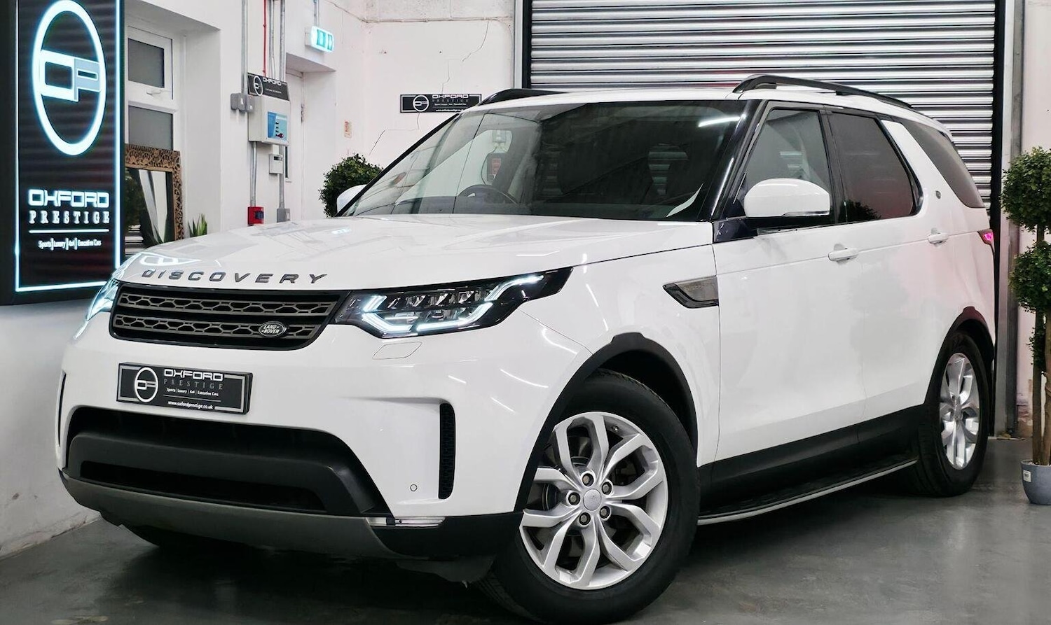 Used Land Rover Discovery 2018 for sale - 77218159: Photo 76