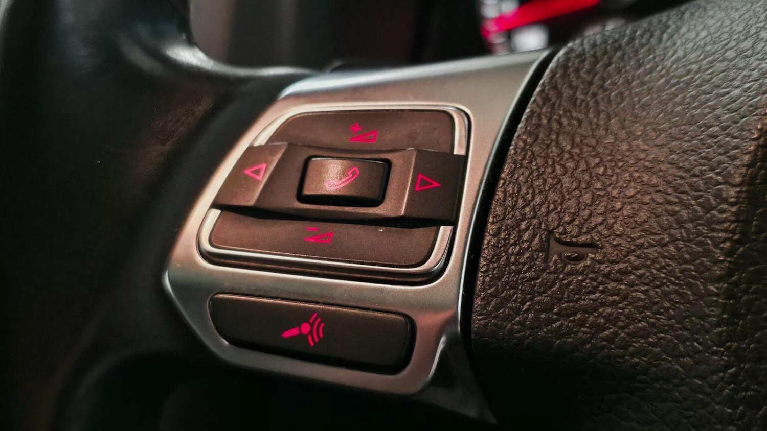 Used Volkswagen Scirocco 2009 for sale - 77218153: Photo 11