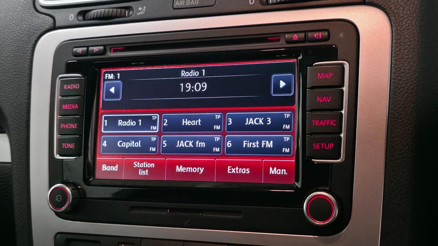 Used Volkswagen Scirocco 2009 for sale - 77218153: Photo 17