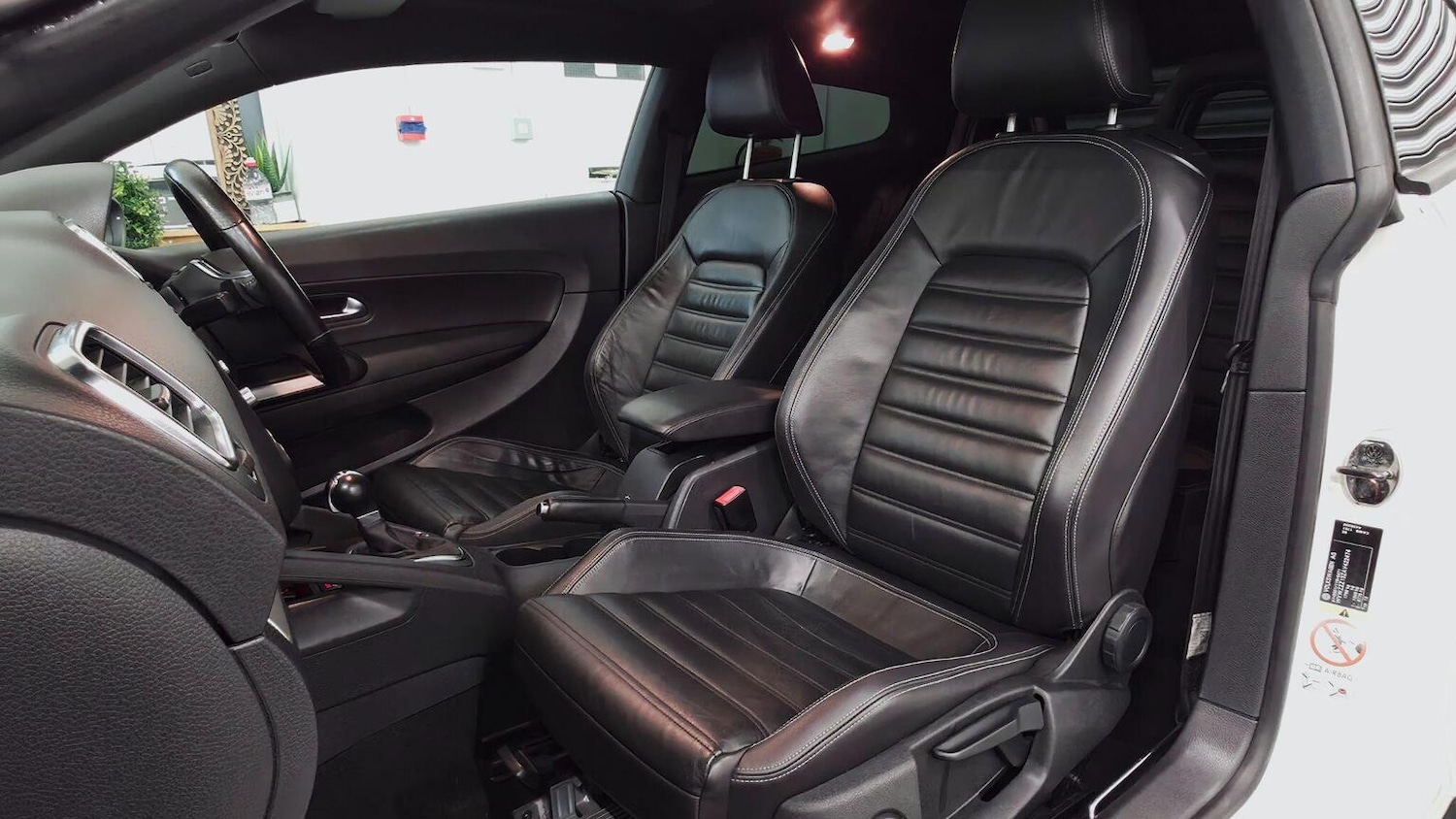 Used Volkswagen Scirocco 2009 for sale - 77218153: Photo 40