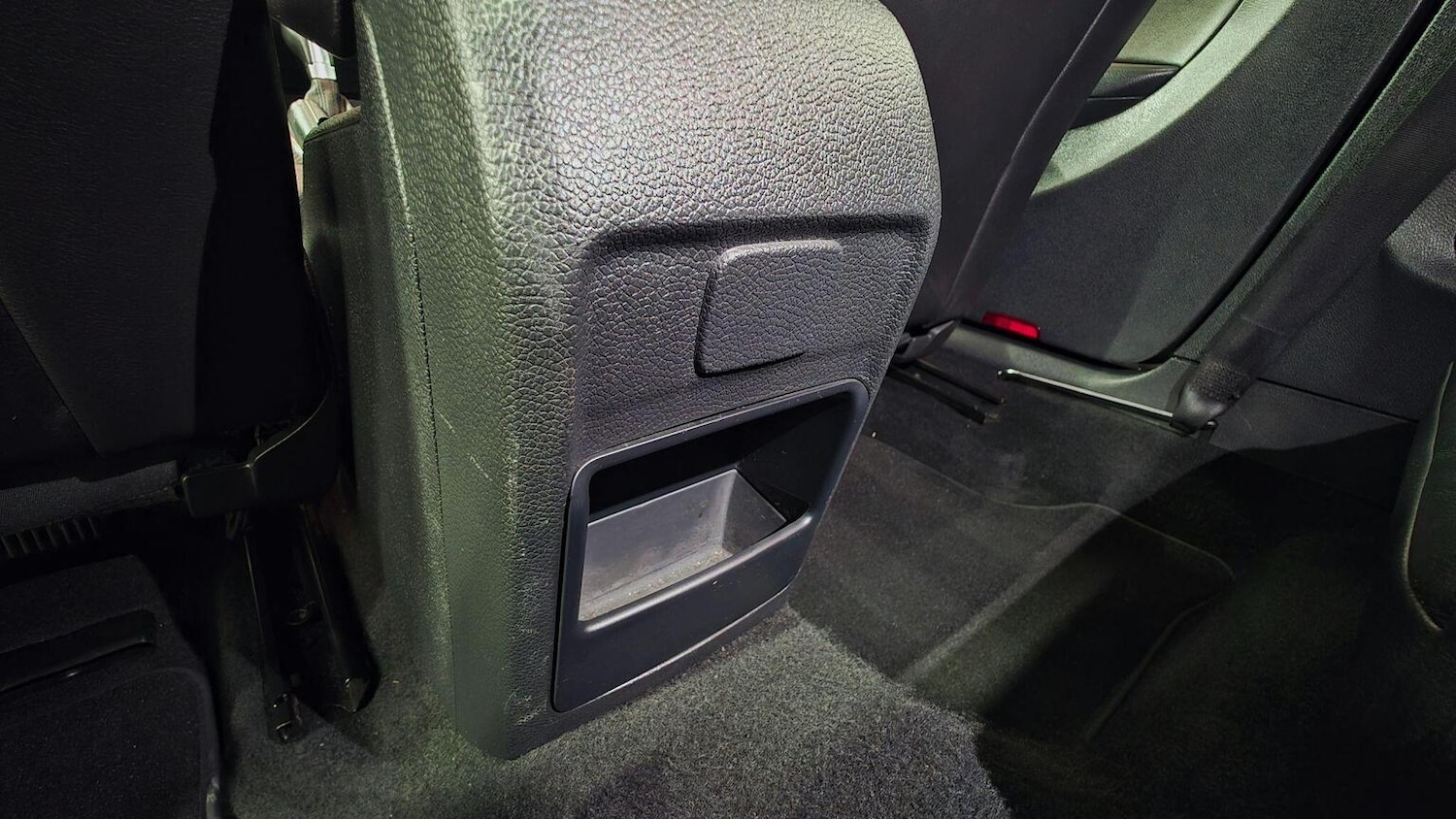 Used Volkswagen Scirocco 2009 for sale - 77218153: Photo 42