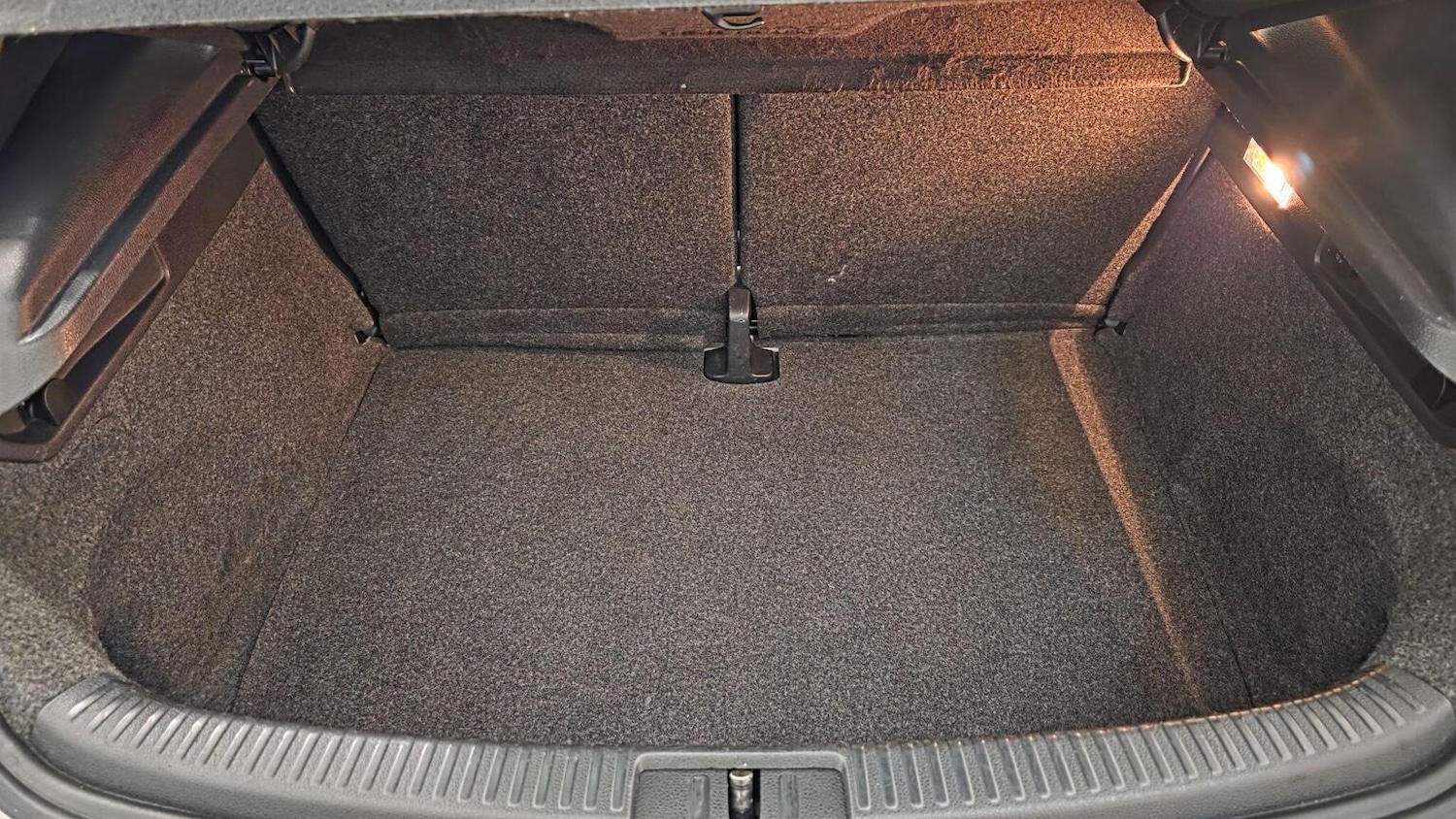 Used Volkswagen Scirocco 2009 for sale - 77218153: Photo 44