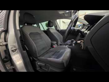 Used Volkswagen Golf 2015 for sale - 75018860: Photo