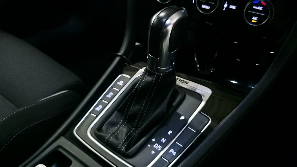 Used Volkswagen Golf 2016 for sale - 78118107: Photo 36