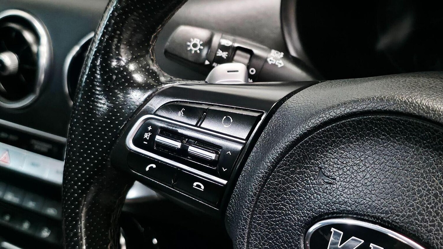 Used Kia Stinger 2017 for sale - 77482285: Photo 17