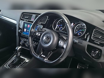 Used Volkswagen Golf 2017 for sale - 78472780: Photo