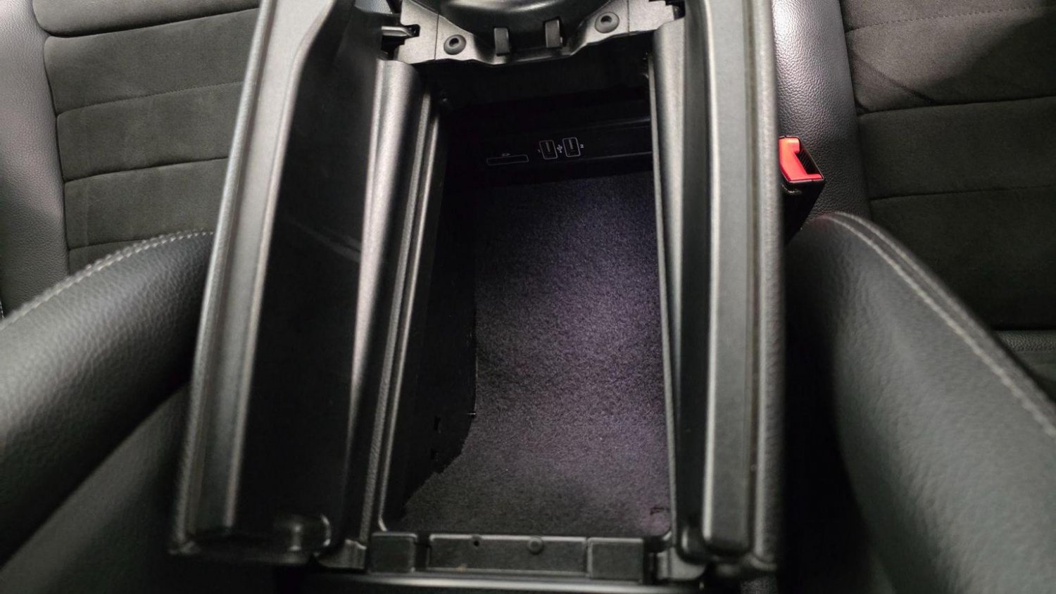 Used Mercedes-Benz E Class 2019 for sale - 77218152: Photo 42