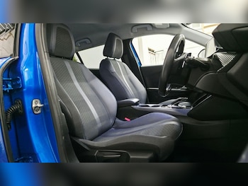 Used Peugeot 2008 2020 for sale - 77903173: Photo