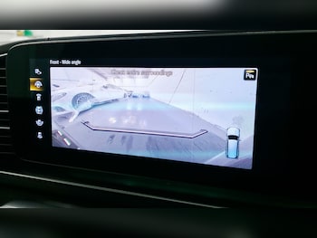 Used Mercedes-Benz GLS 2023 for sale - 77903187: Photo