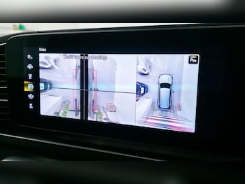 Used Mercedes-Benz GLS 2023 for sale - 77903187: Photo