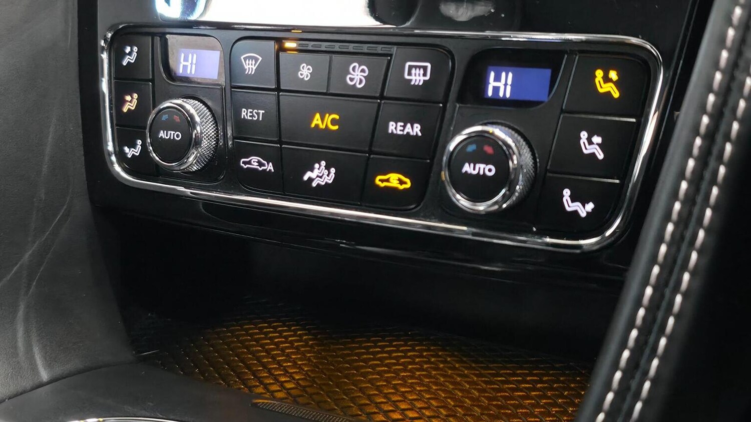 Used Bentley Continental 2015 for sale - 77474859: Photo 32