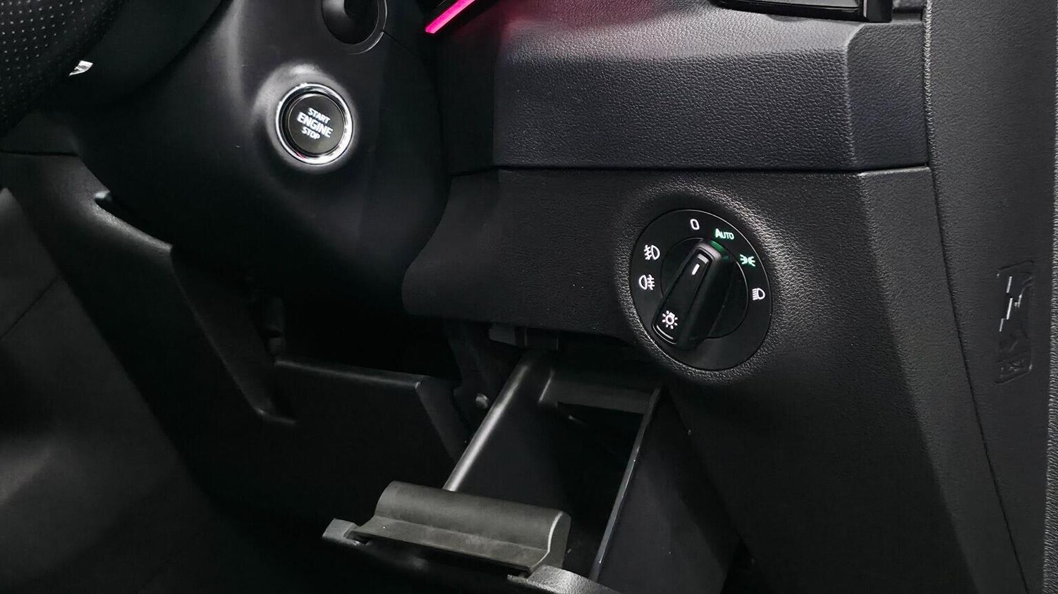 Used Skoda Karoq 2021 for sale - 77528302: Photo 10