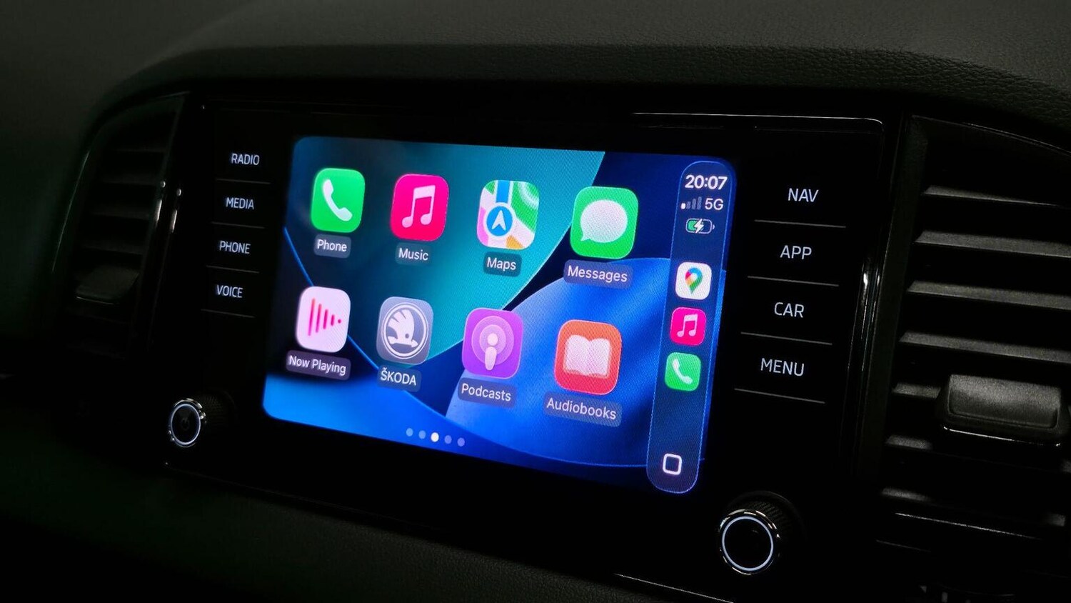 Used Skoda Karoq 2021 for sale - 77528302: Photo 6