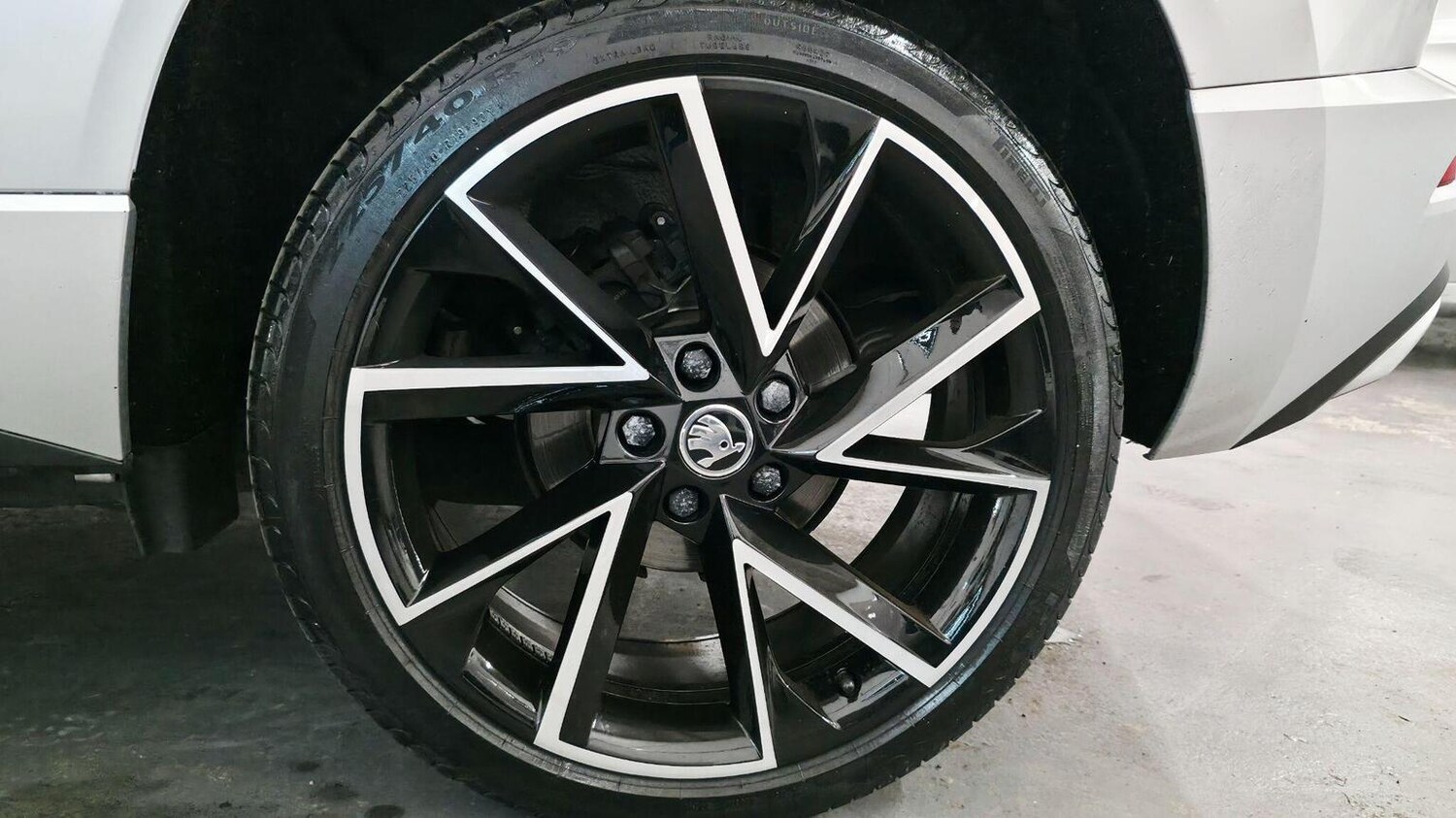 Used Skoda Karoq 2021 for sale - 77528302: Photo 94