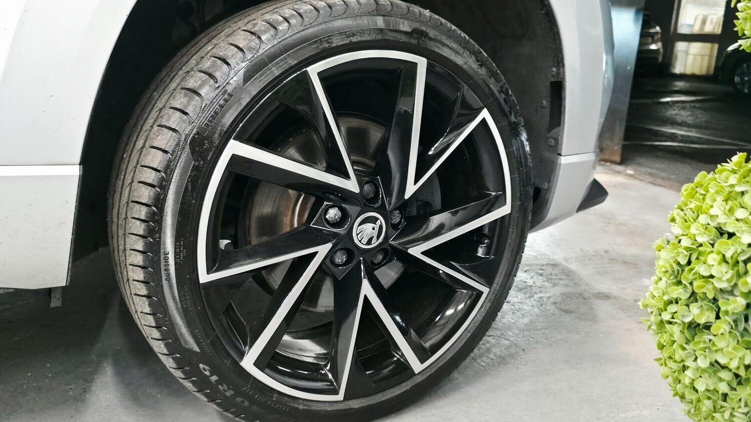 Used Skoda Karoq 2021 for sale - 77528302: Photo 96