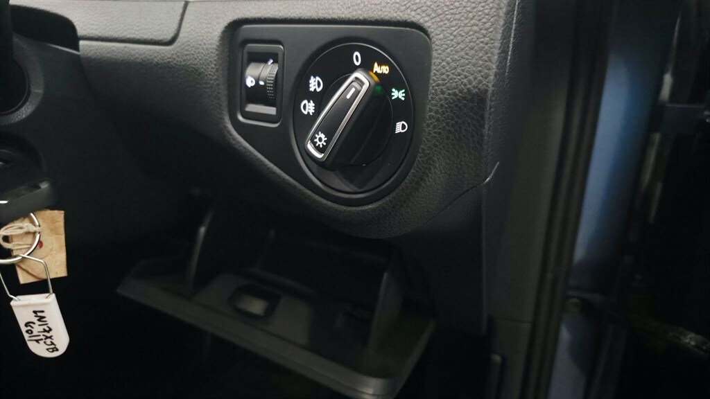 Used Volkswagen Golf 2017 for sale - 78117030: Photo 10