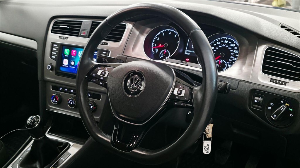 Used Volkswagen Golf 2017 for sale - 78117030: Photo 2