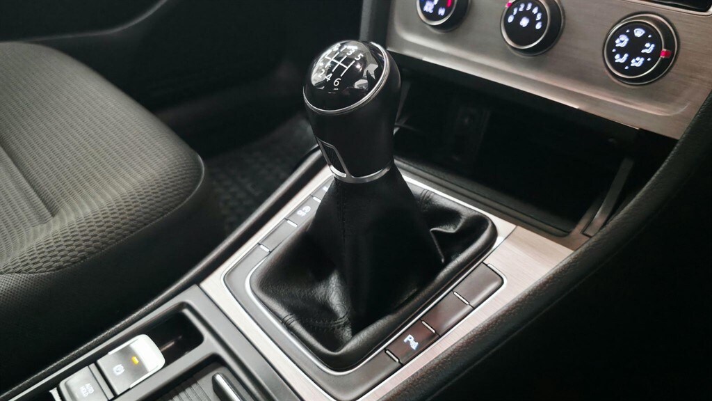 Used Volkswagen Golf 2017 for sale - 78117030: Photo 37