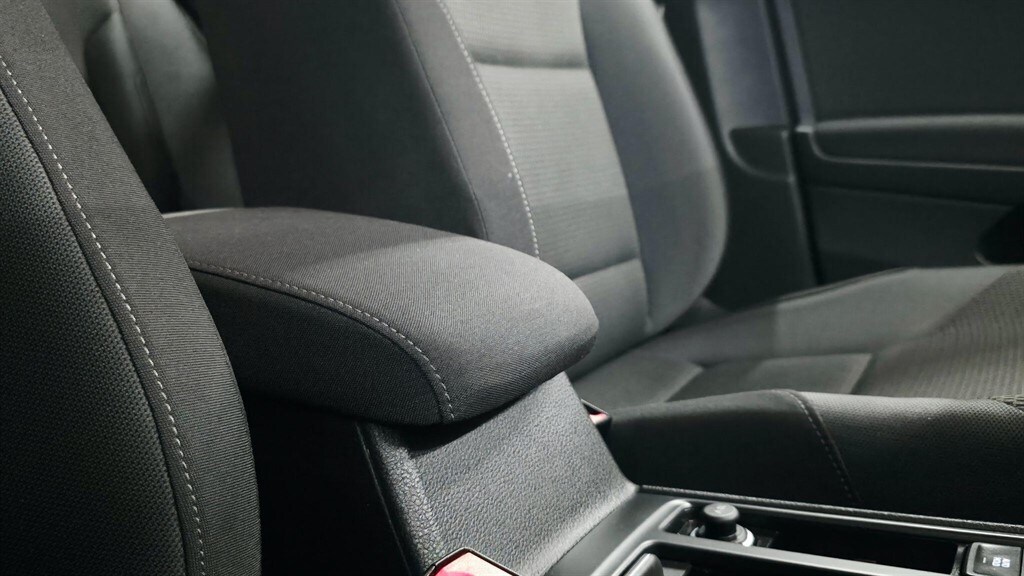 Used Volkswagen Golf 2017 for sale - 78117030: Photo 40