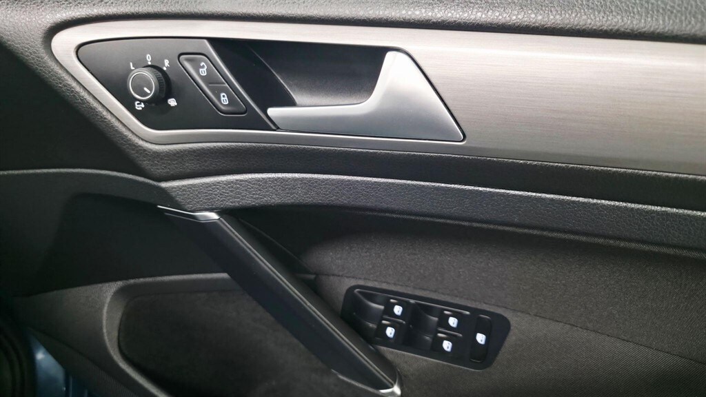 Used Volkswagen Golf 2017 for sale - 78117030: Photo 9