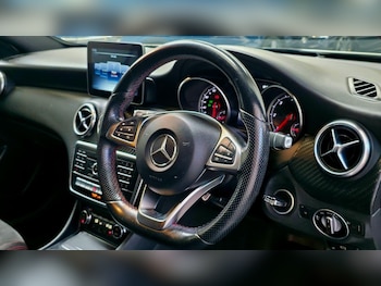 Used Mercedes-Benz A-Class 2016 for sale - 75095339: Photo