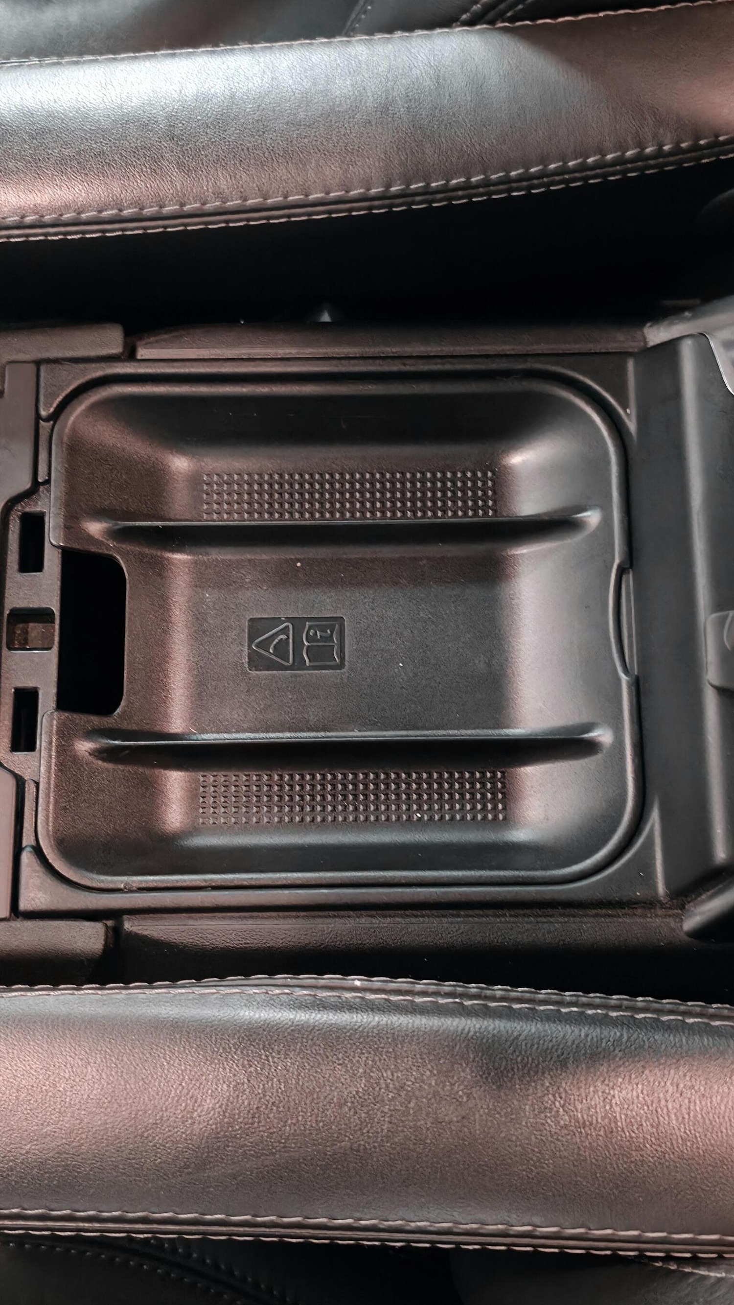 Used Land Rover Discovery 2013 for sale - 77218151: Photo 35