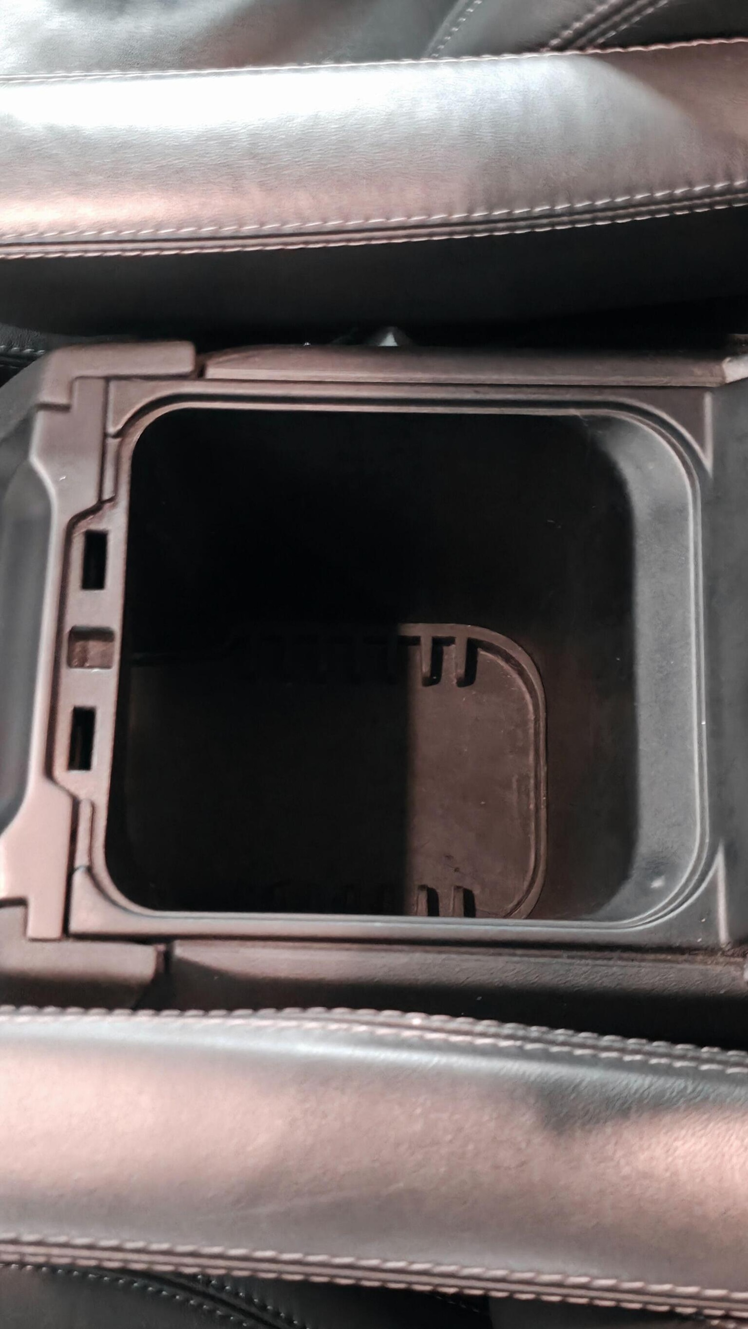 Used Land Rover Discovery 2013 for sale - 77218151: Photo 36