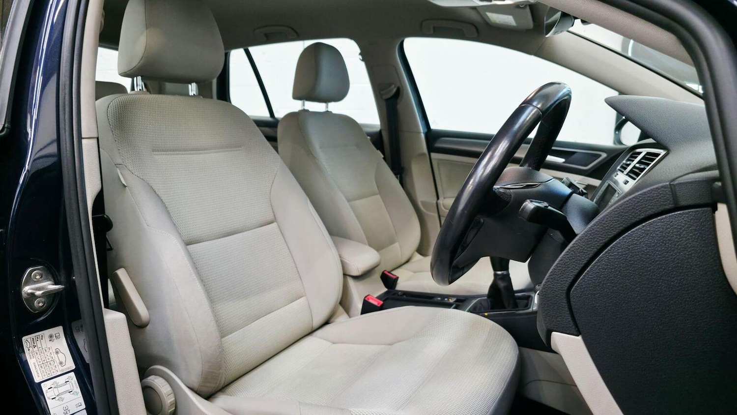 Used Volkswagen Golf 2016 for sale - 77218156: Photo 34