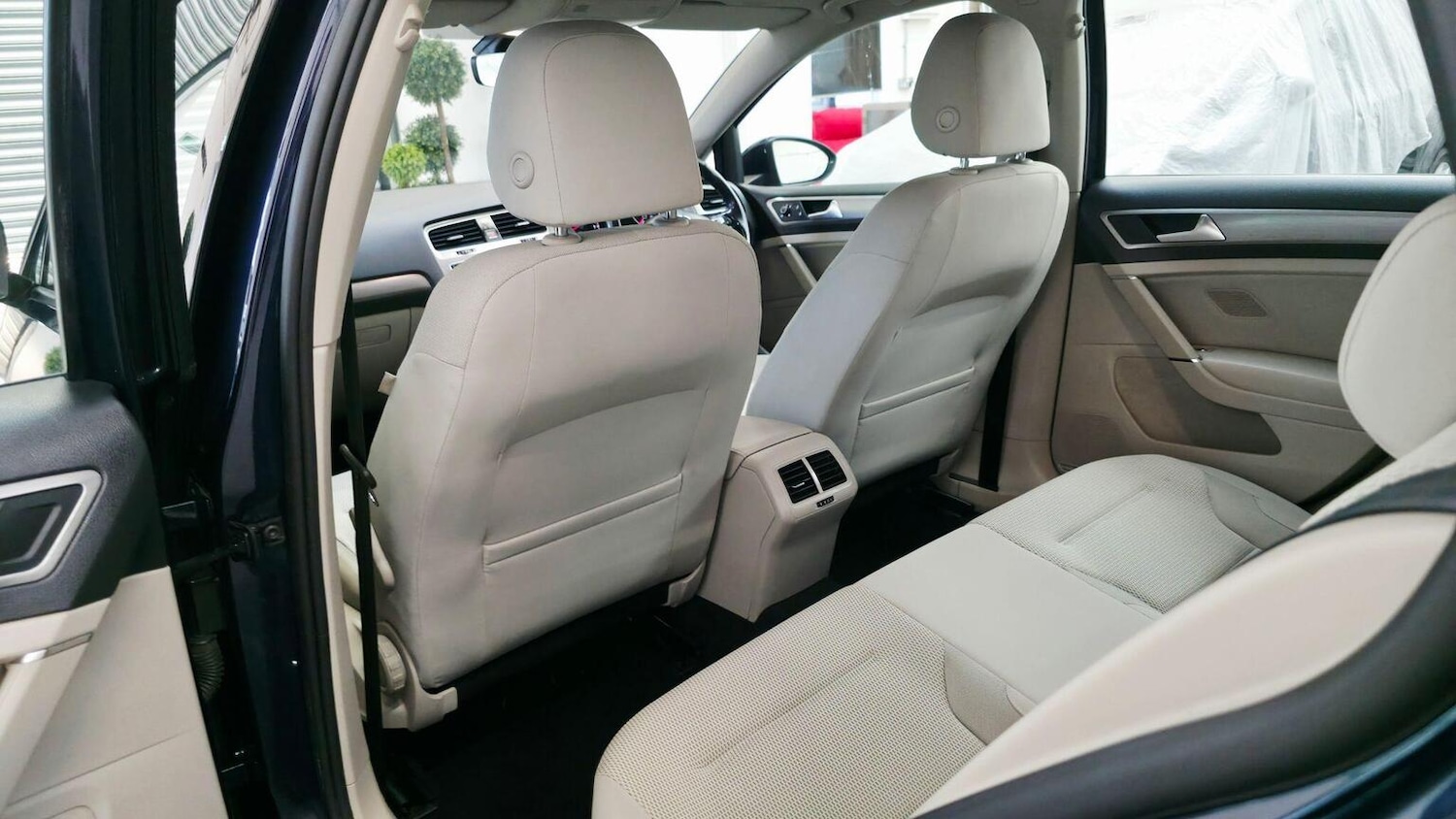 Used Volkswagen Golf 2016 for sale - 77218156: Photo 38