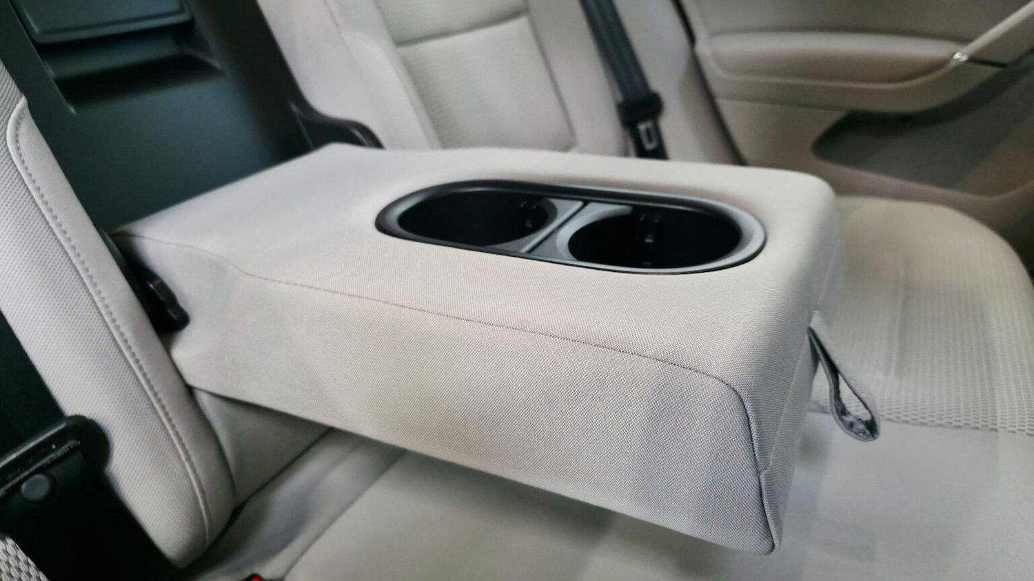 Used Volkswagen Golf 2016 for sale - 77218156: Photo 39