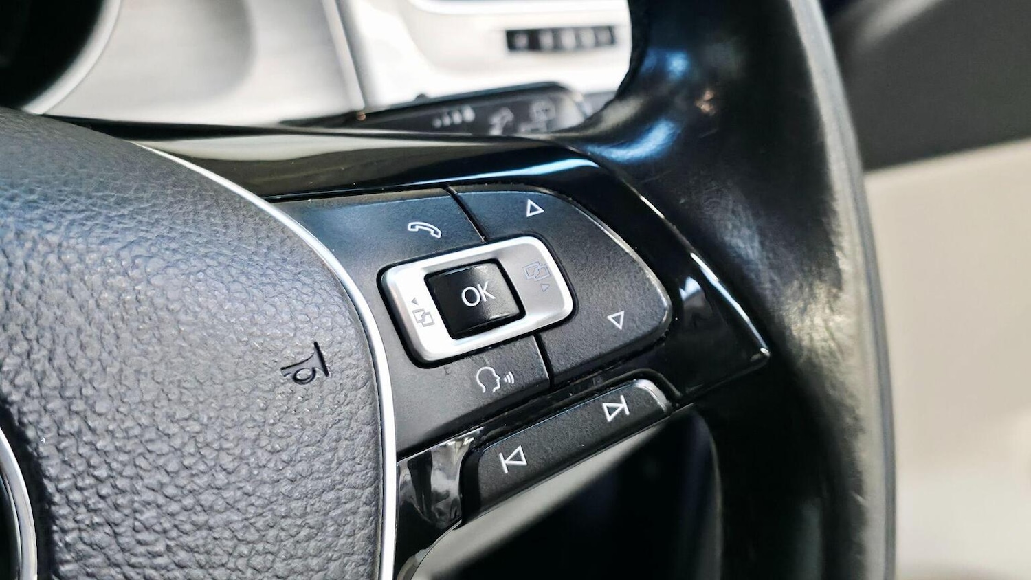 Used Volkswagen Golf 2016 for sale - 77218156: Photo 8