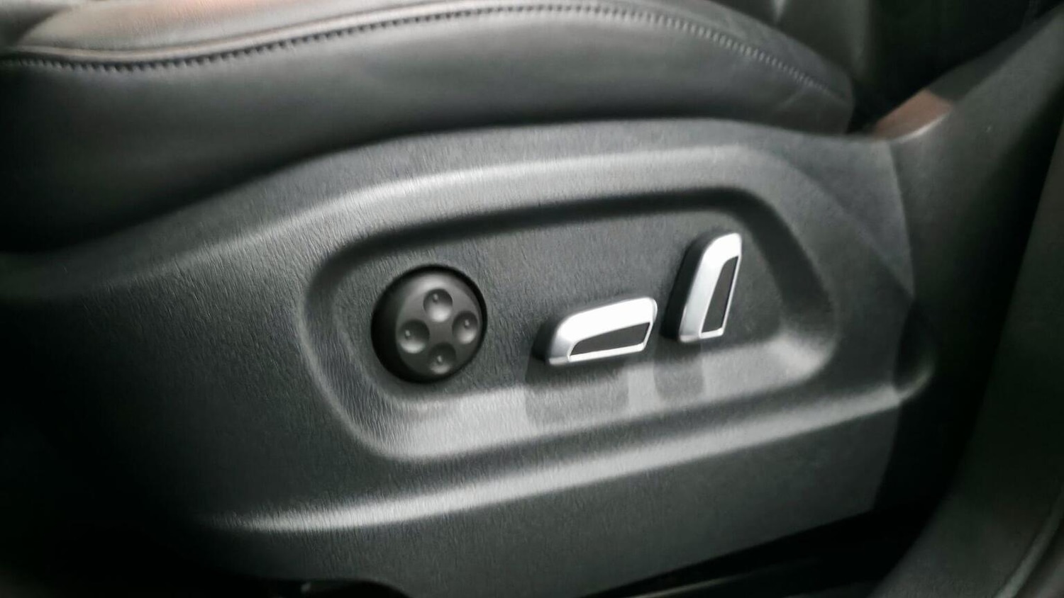 Used Audi Q5 2016 for sale - 77218148: Photo 39