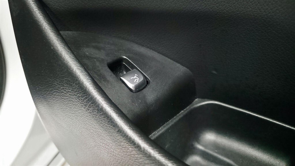 Used Mercedes-Benz E Class 2017 for sale - 77903188: Photo 13