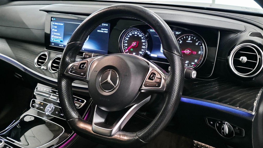 Used Mercedes-Benz E Class 2017 for sale - 77903188: Photo 2