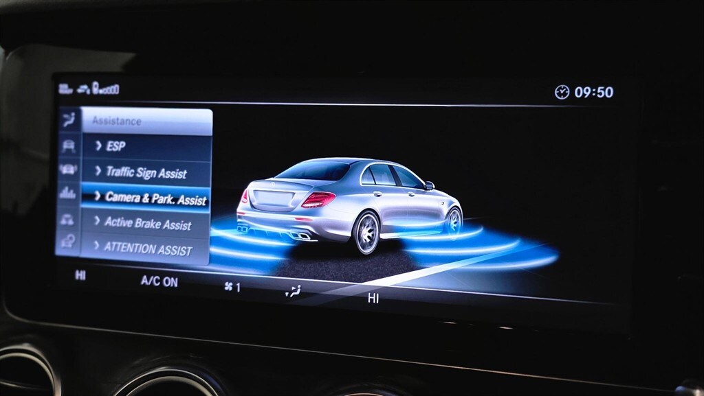 Used Mercedes-Benz E Class 2017 for sale - 77903188: Photo 35