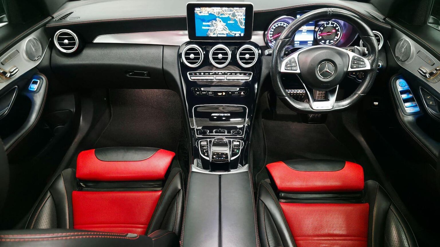 Used Mercedes-Benz C Class 2016 for sale - 77584472: Photo 4