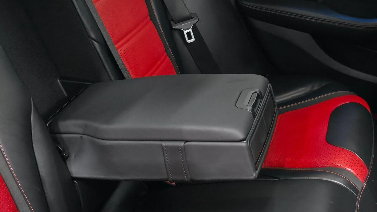 Used Mercedes-Benz C Class 2016 for sale - 77584472: Photo 65