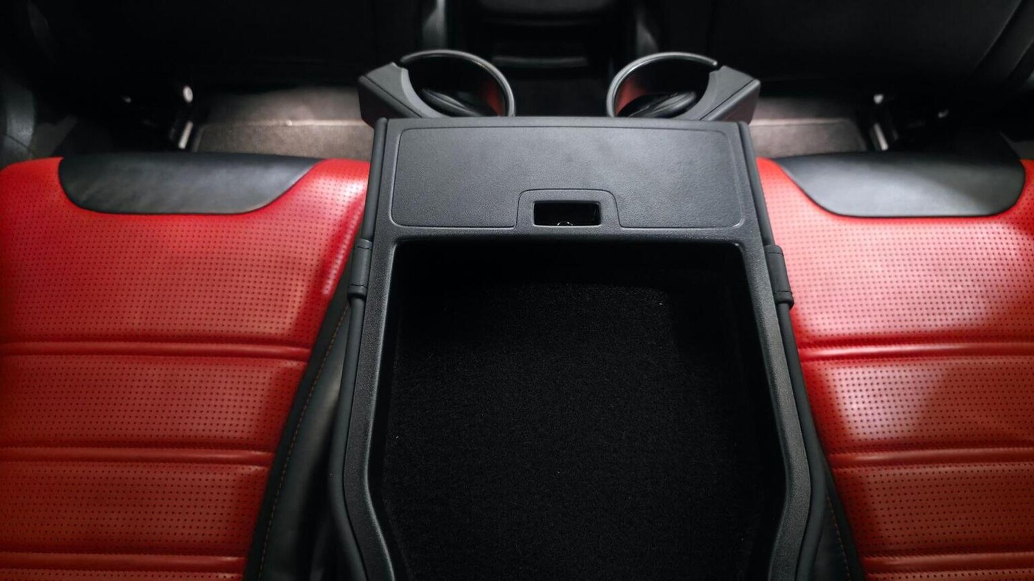 Used Mercedes-Benz C Class 2016 for sale - 77584472: Photo 66