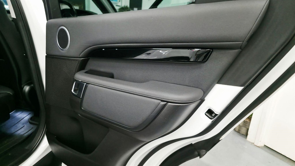 Used Land Rover Discovery 2018 for sale - 77903174: Photo 45