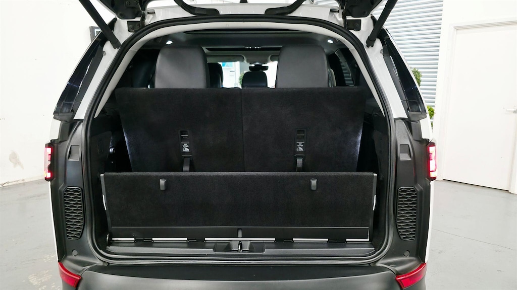 Used Land Rover Discovery 2018 for sale - 77903174: Photo 58